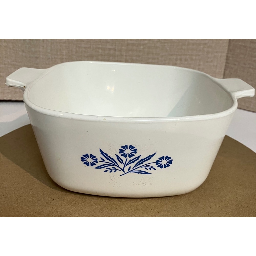 Corning Ware Casserole Dish  1.75qt White Excellent Blue Cornflower P-1 3/4-B